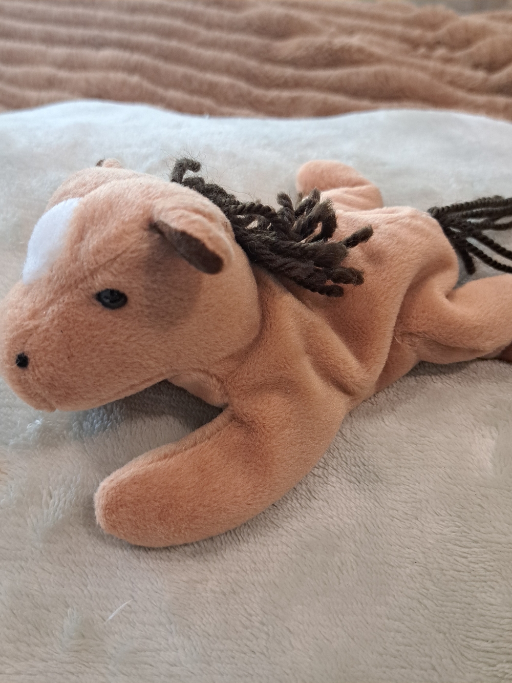 TY Beanie Babies Derby Horse Coarse Mane; No Star (Retired 1997) w/o Swing Tag